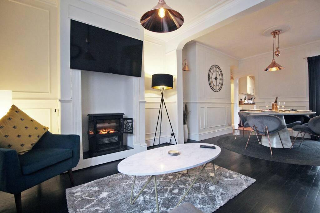 In The Heart Of Chester, Historical & Stylish 외부 사진