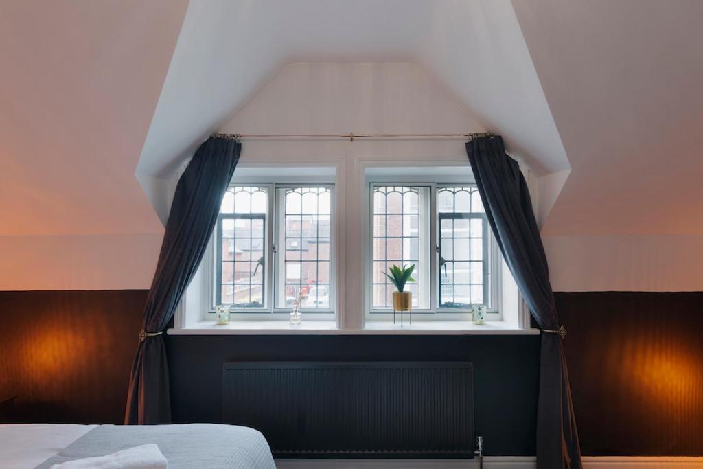 In The Heart Of Chester, Historical & Stylish 외부 사진